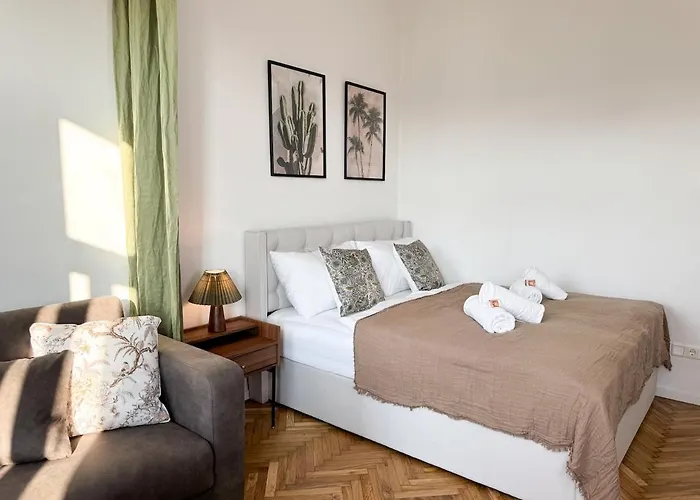 Modern Viennese 1br Viena