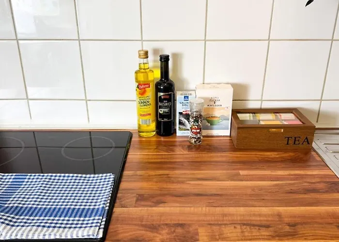Modern Viennese 1br *